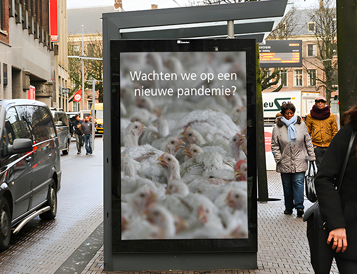 Poster in bushokje